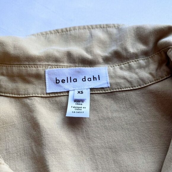 BELLA DAHL ALINE SLEEVELESS COLLARED SHIFT MINI DRESS IN BEIGE - XS - Picture 5 of 9